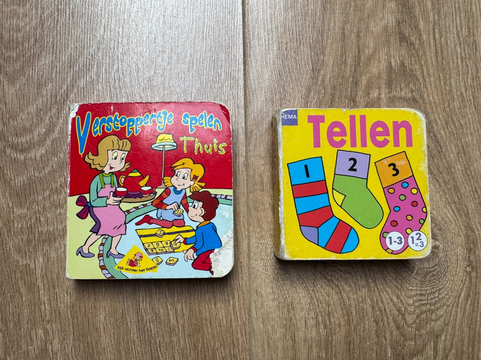 2 kartonnen mini boekjes, Boeken, Ophalen of Verzenden, Gelezen