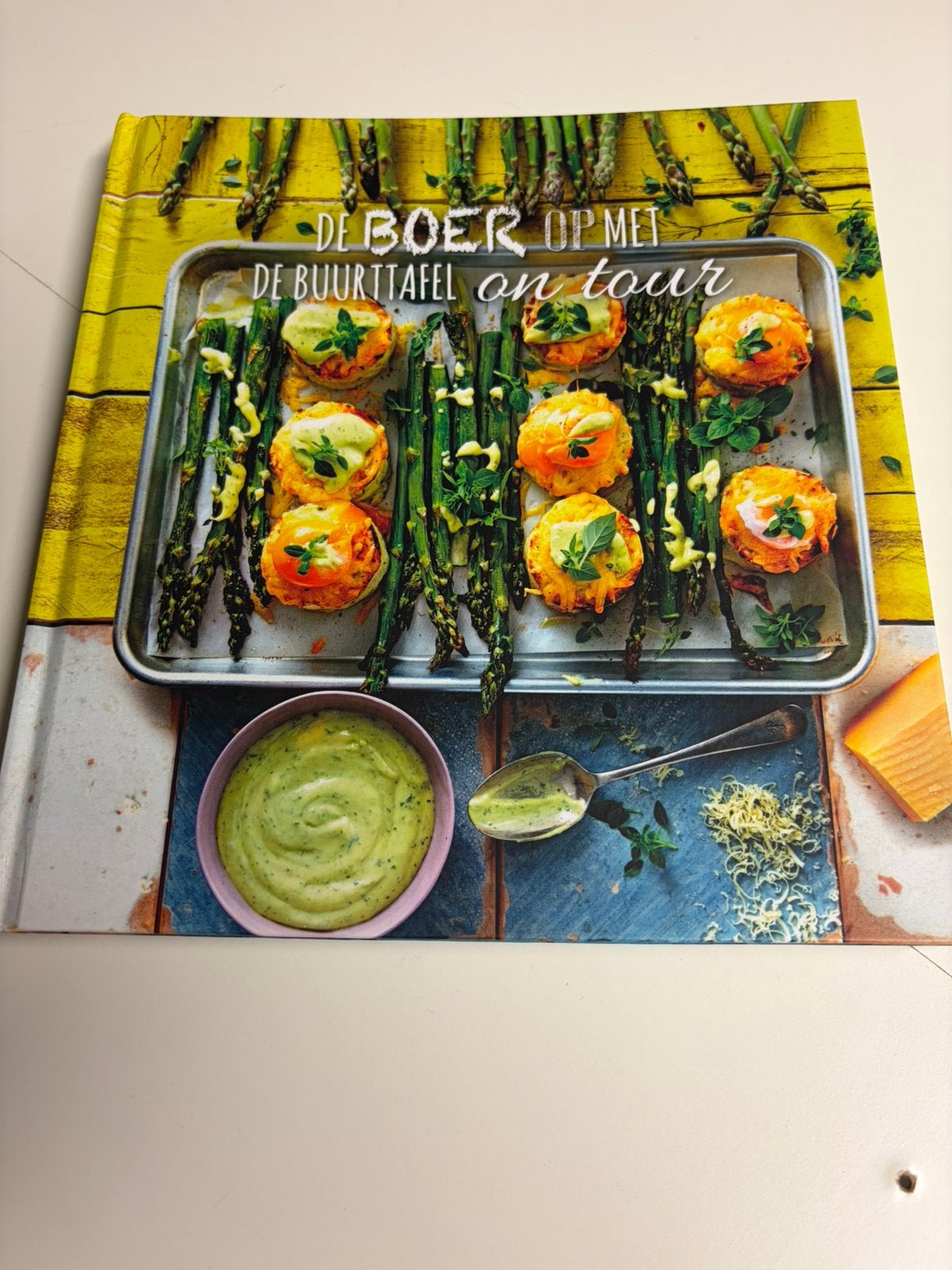 Receptenboek De Boer op met de buurttafel on Tour, Ophalen of Verzenden, Nieuw, Nederland en België