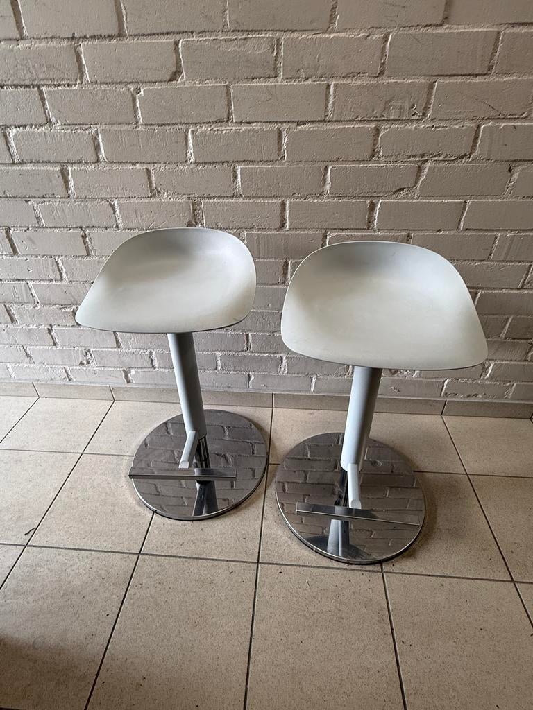 IKEA Janinge barkruk (2 stuks) - Grijs, Ophalen, Kunststof, Gebruikt, In hoogte verstelbaar