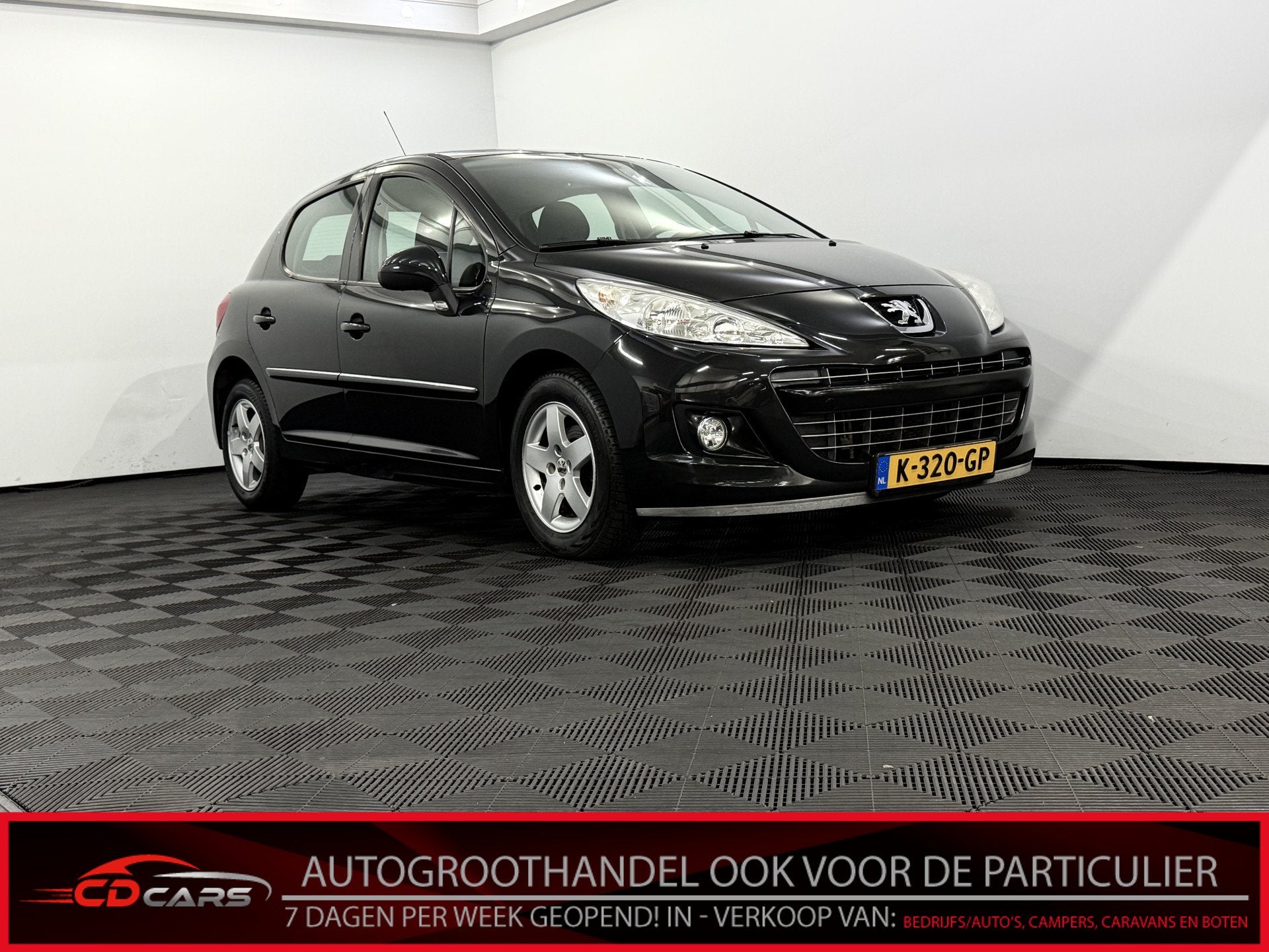 Peugeot 207 1.4 Acces Lite Clima, Cruise control, Radio, Lic, Voorwielaandrijving, Euro 5, Stof, 4 cilinders