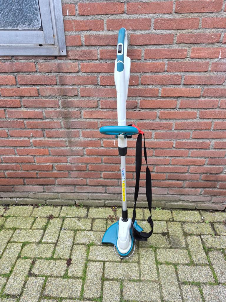 Makita kantesnijder, Ophalen, Zo goed als nieuw, 1200 watt of meer, Vlakschuurmachine