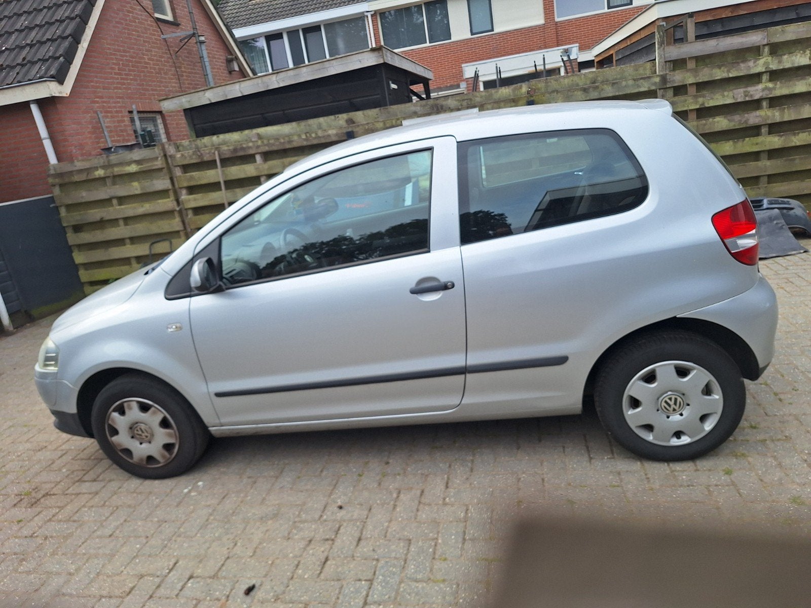 Volkswagen Fox 1.4 55KW 2006 Grijs, Voorwielaandrijving, 15 km/l, 4 cilinders, 4 stoelen