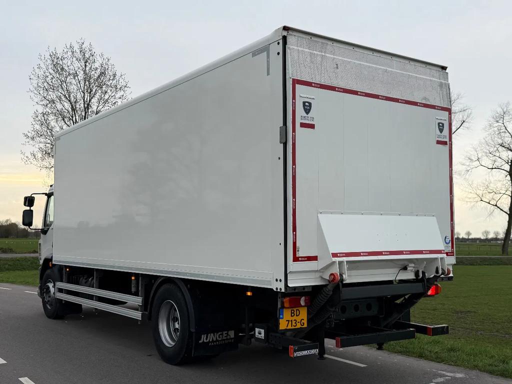 DAF CF 320 LF320.19 EURO6. 2021 Bakwagen met 3000kg Laadklep, Auto's, Vrachtwagens, Automaat, Achterwielaandrijving, Euro 6, Wit