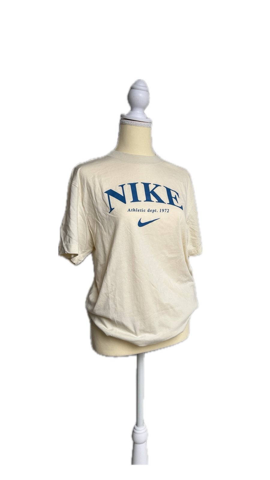 Nike shirt t-shirt dress maat XS/S. Nieuw! Coconut milk., Nieuw, Korte mouw, Maat 34 (XS) of kleiner, Verzenden