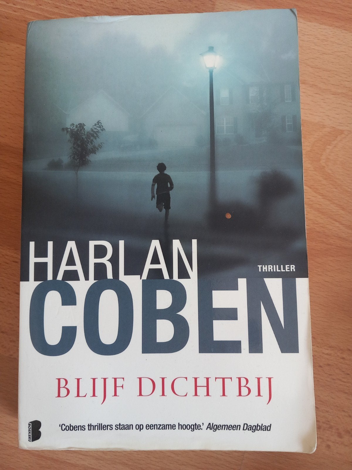 Harlan Coben - Blijf dichtbij, Ophalen of Verzenden, Gelezen, Harlan Coben
