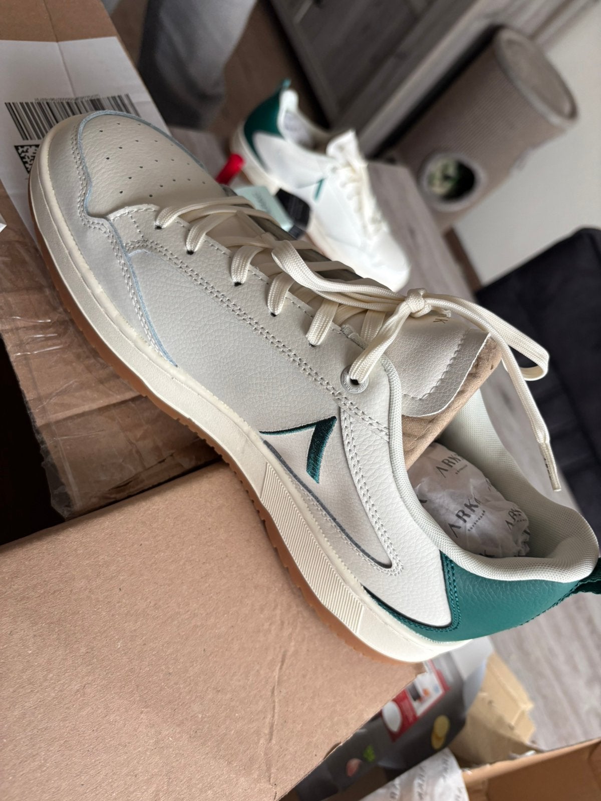 Nieuwe Arkk sneakers maat 44, Ophalen of Verzenden, Zo goed als nieuw, Wit