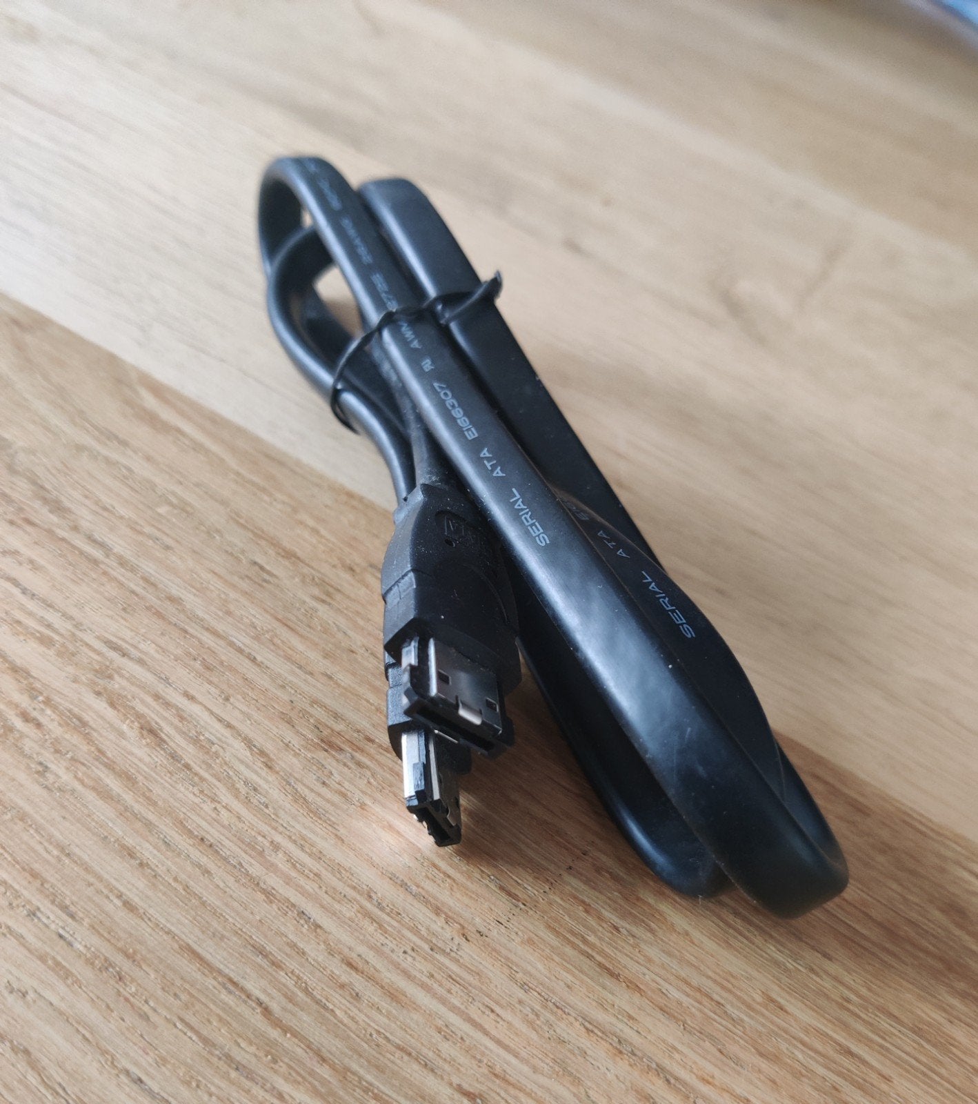 Belkin eSATA naar eSATA-kabel 90cm, Computers en Software, Ophalen of Verzenden, Zo goed als nieuw