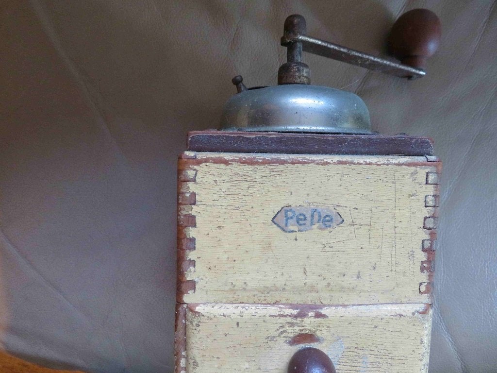 Ouderwetse koffiemolen, Antiek en Kunst, Ophalen of Verzenden