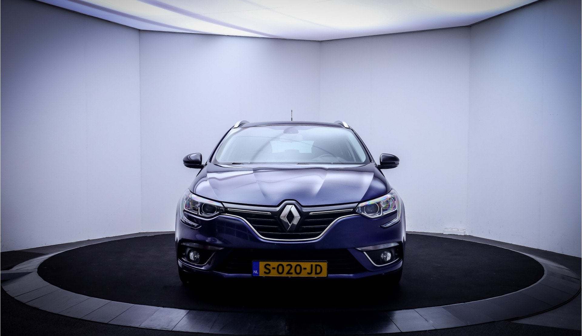 Renault Mégane Estate 1.2 TCe LIMITED CARPLAY | NAVI | DAB, Gebruikt, 4 cilinders, Blauw, 1198 cc