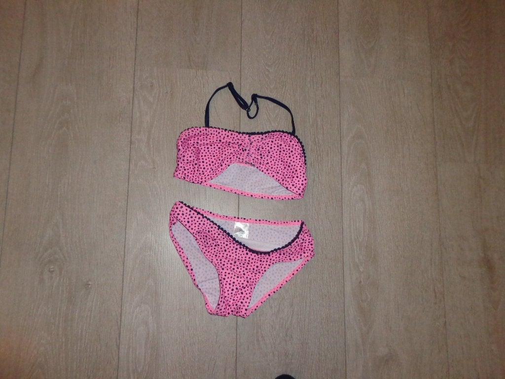 roze bikini van Lentiggini, maat 128, Ophalen of Verzenden, Zo goed als nieuw, Meisje, Sport- of Zwemkleding