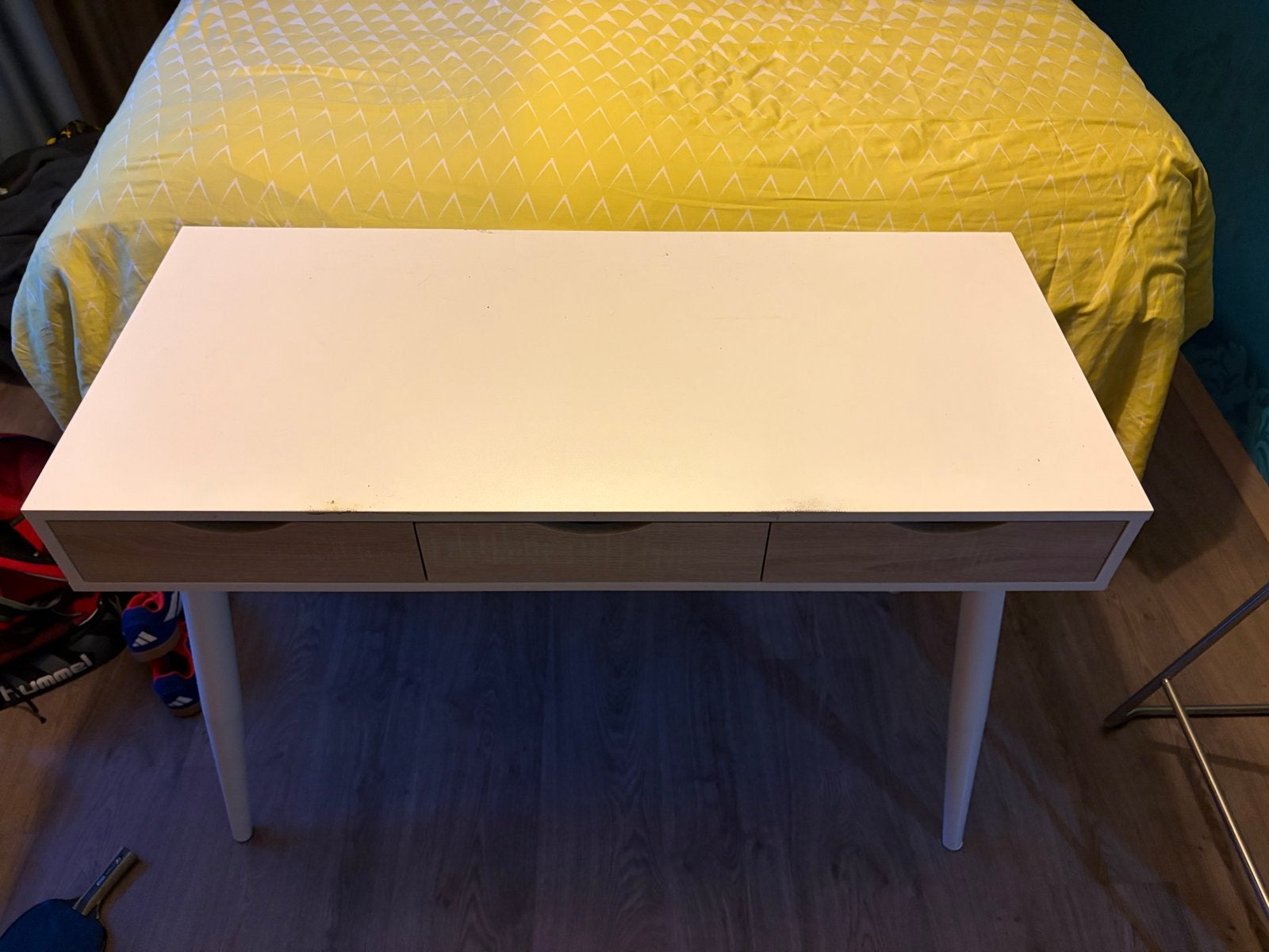 Wit kinderbureau met 3 lades - in goede staat, Ophalen, Gebruikt, Met lades, Spaanplaat of MDF