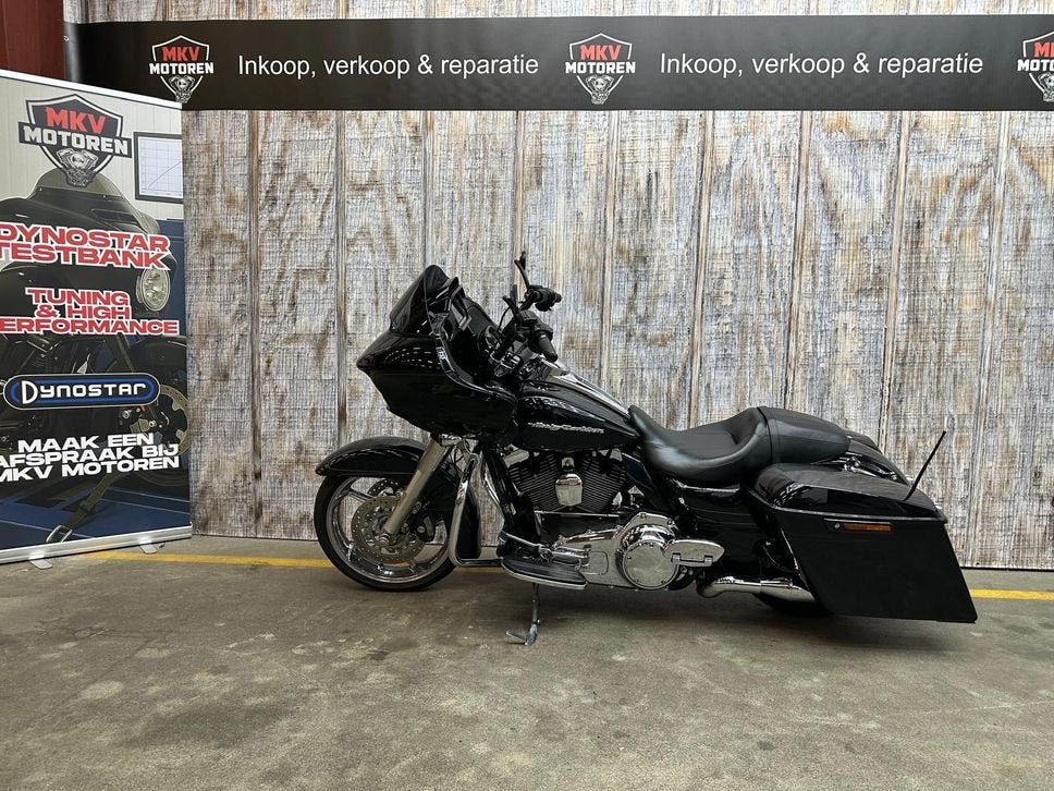 HARLEY-DAVIDSON ROAD GLIDE SPECIAL FLTRXS (bj 2015), 2 cilinders, 1690 cc, HARLEY-DAVIDSON, Motorrijbewijs A