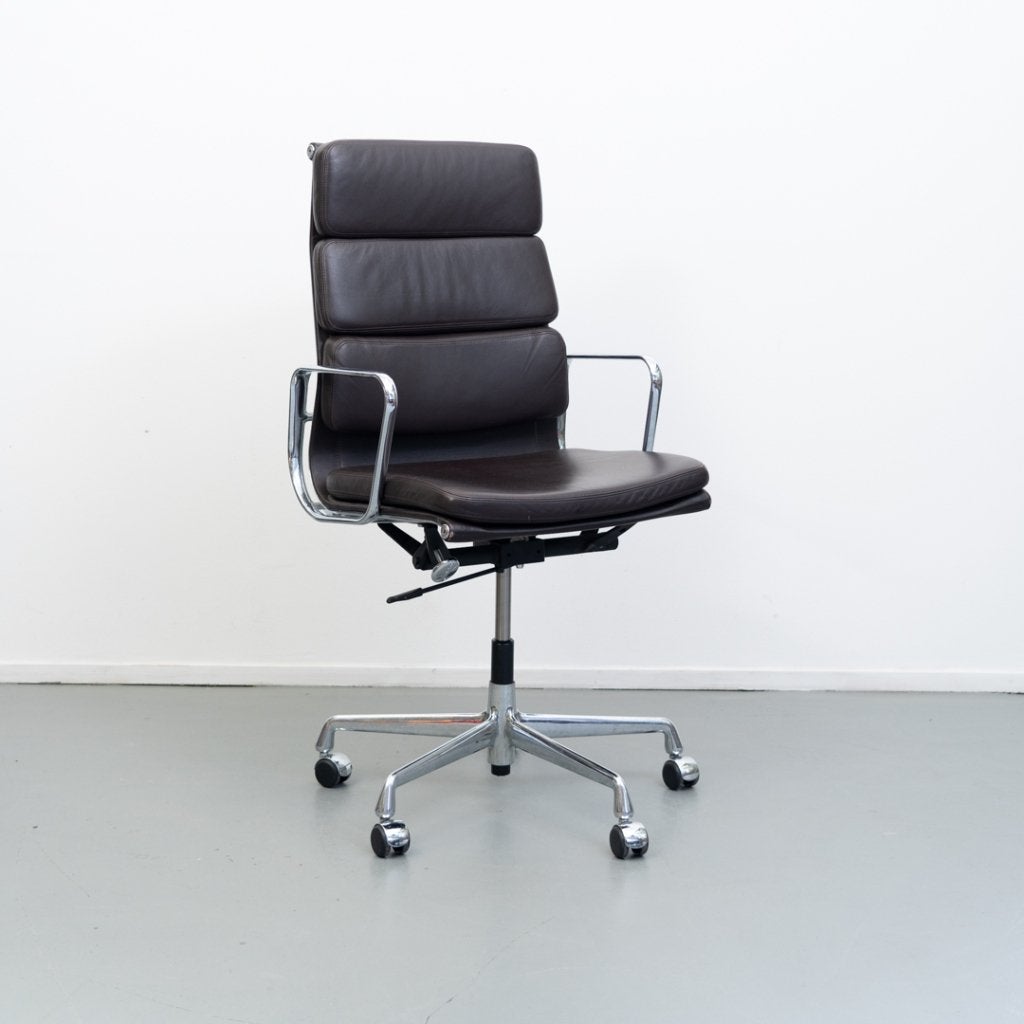 4x Vitra Eames EA219 Bureaustoel Softpad Zwart - Chroom