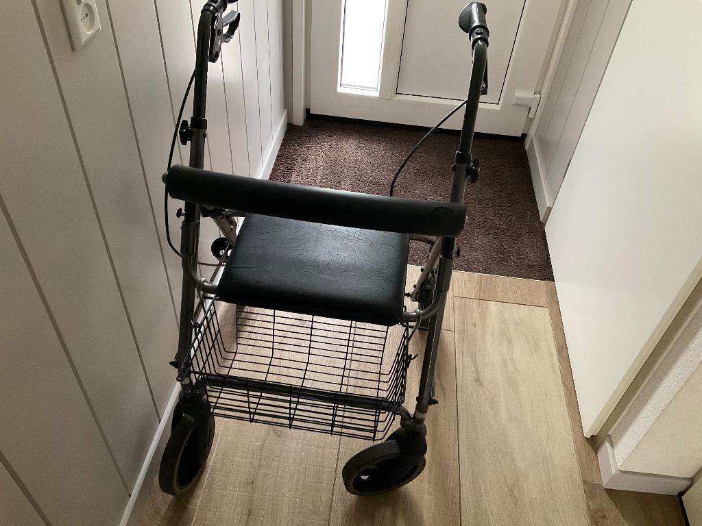 Rollator, Ophalen, Opvouwbaar, Gebruikt