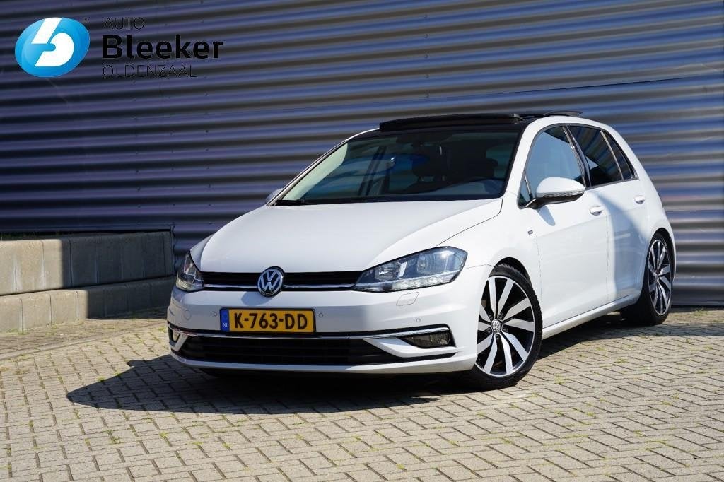 Volkswagen Golf 1.4 TSI 125PK Highline Join Ecc Cruise Pano, Auto's, Voorwielaandrijving, Gebruikt, 4 cilinders, Wit