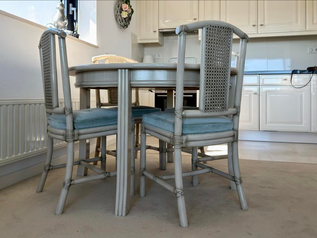Uitschuifbare eettafel met 4 stoelen - Crème/Wit, Huis en Inrichting, Tafels | Eettafels, Gebruikt, 100 tot 150 cm, Vier personen
