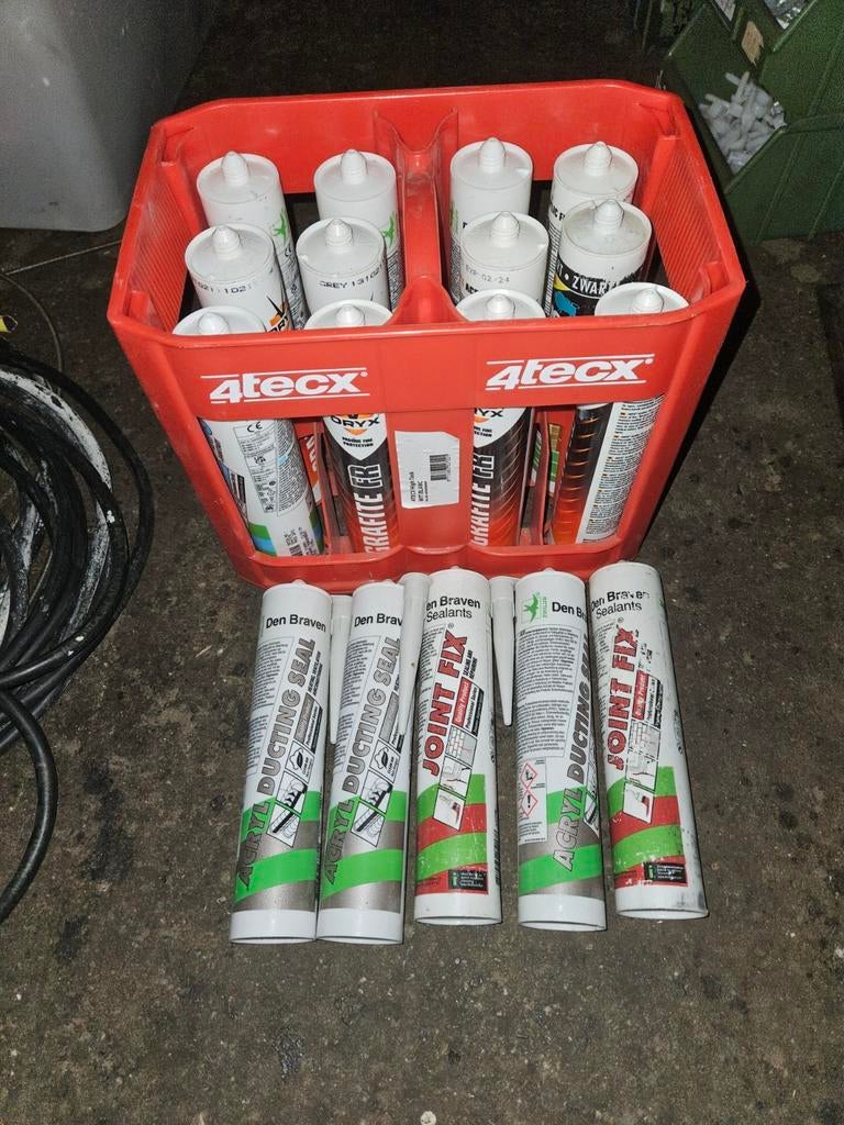 Partij kit met rek, Ophalen of Verzenden