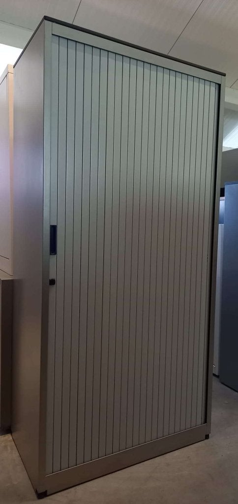 Smalle roldeur- archiefkast., Ophalen, Gebruikt, -, -