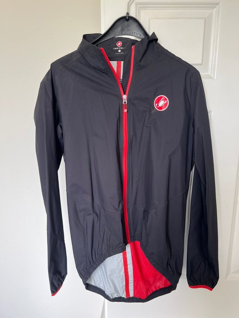 Castelli regenjas XXXL, Verzenden, Overige maten, Zo goed als nieuw, Hardlopen of Fietsen