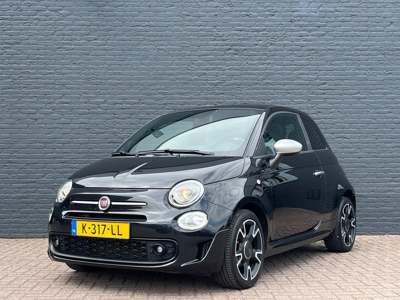 Fiat 500 1.0 Hybrid Rockstar Cruise Control | Lederen Bekled, Auto's, Fiat, 4 stoelen, Handgeschakeld, 26 km/l, 3 cilinders