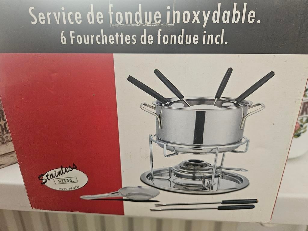 Nieuwe Fondue Set met Vorkjes - Roestvrij Staal, Witgoed en Apparatuur, Gourmetstellen, Ophalen of Verzenden, Nieuw, Minder dan 4 personen