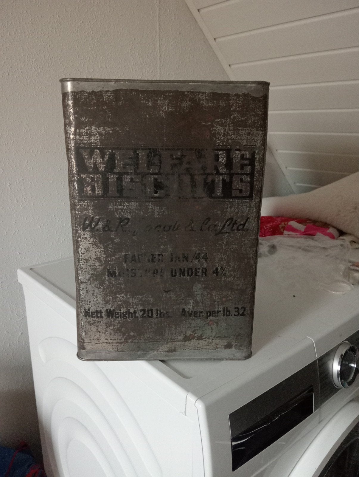 Welfare Biscuit Droppingsblik uit 1944, Ophalen of Verzenden