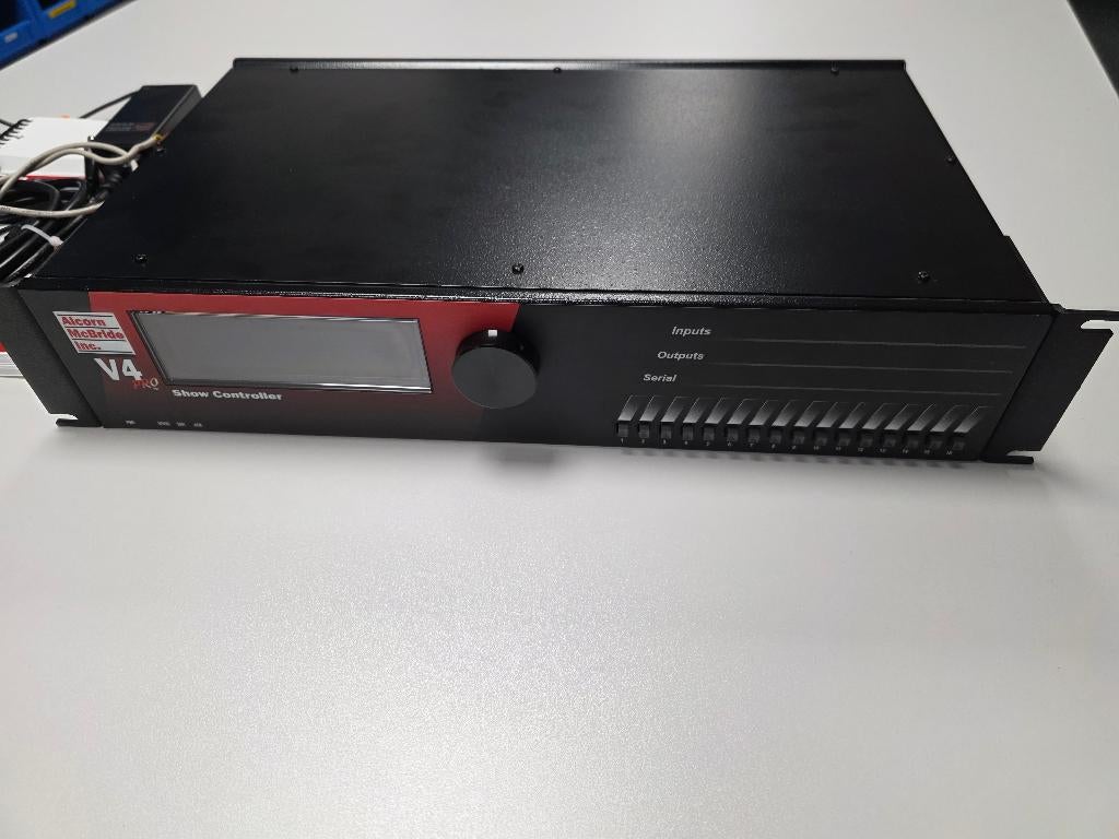 Alcorn McBride V4Pro showcontroller, Ophalen of Verzenden, Gebruikt
