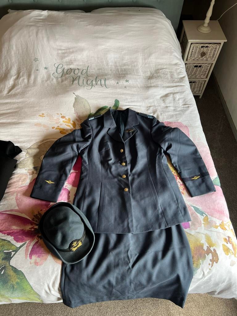 KLu uniform dames, maat 42, Ophalen of Verzenden, Gedragen