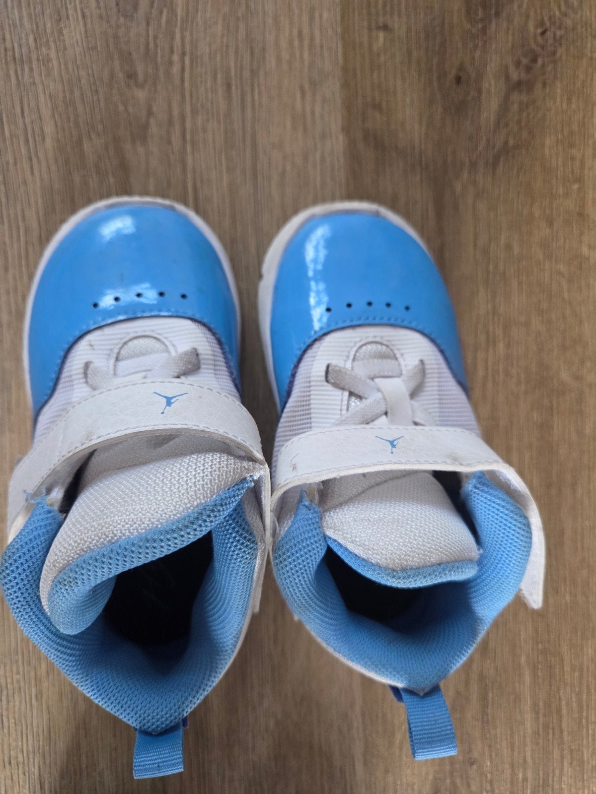 Jordan Flight sneakers maat 23,5 voor jongens en meisjes, Gebruikt, Ophalen of Verzenden, Jordan, Jongen of Meisje