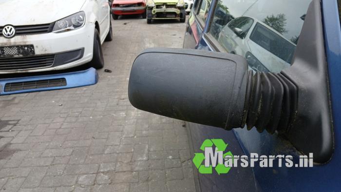 Buitenspiegel rechts van een Peugeot 205, Auto-onderdelen, Gebruikt, -, -, Ophalen of Verzenden
