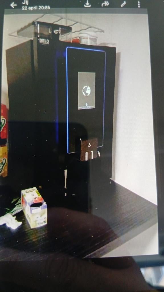 Koffiezetapparaat met chocomelk- en heetwaterfunctie, Ophalen of Verzenden, Zo goed als nieuw, Koffiemachine, Koffiebonen