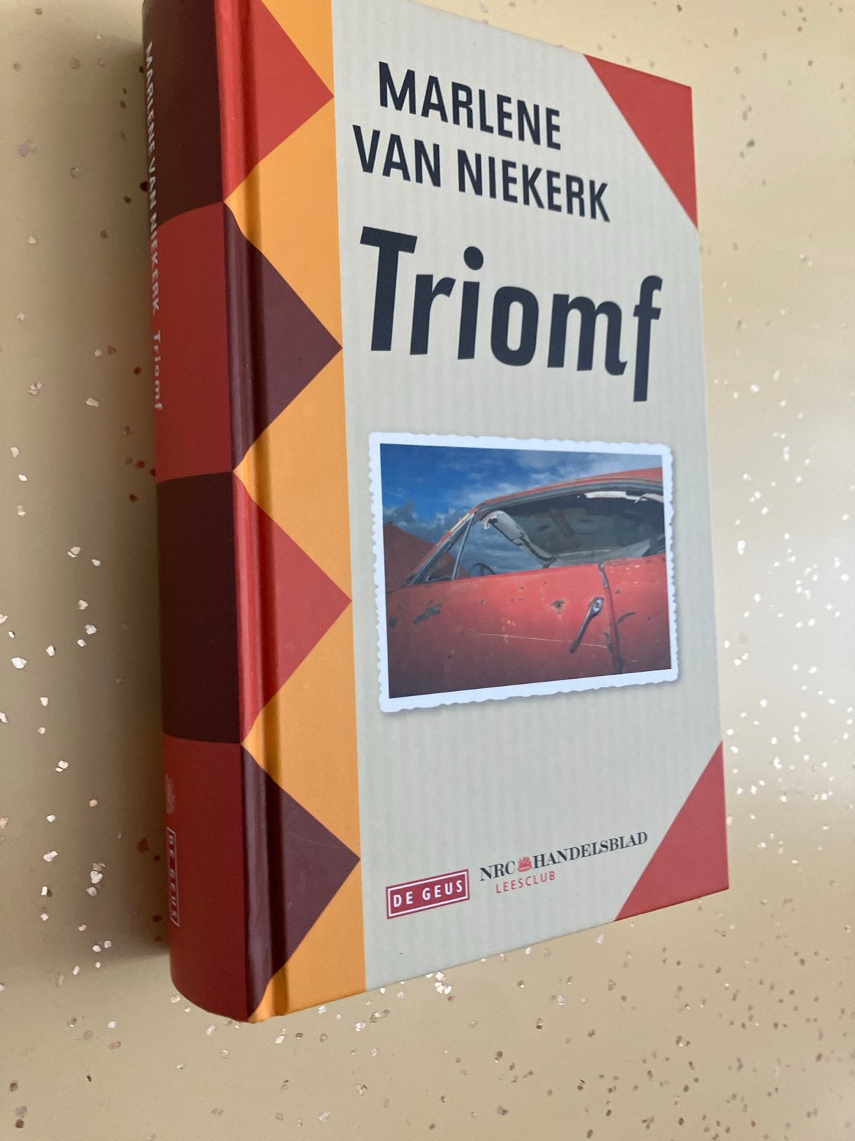 Marlene van Niekerk - Triomf (NRC Handelsblad Leesclub), Ophalen of Verzenden, Nieuw, Nederland