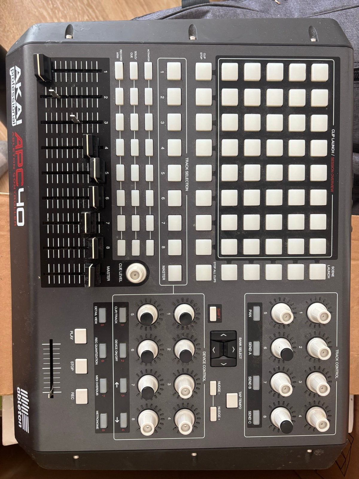 Akai APC40 Ableton Live Performance Controller, Muziek en Instrumenten, Ophalen, Gebruikt, 5 tot 10 kanalen