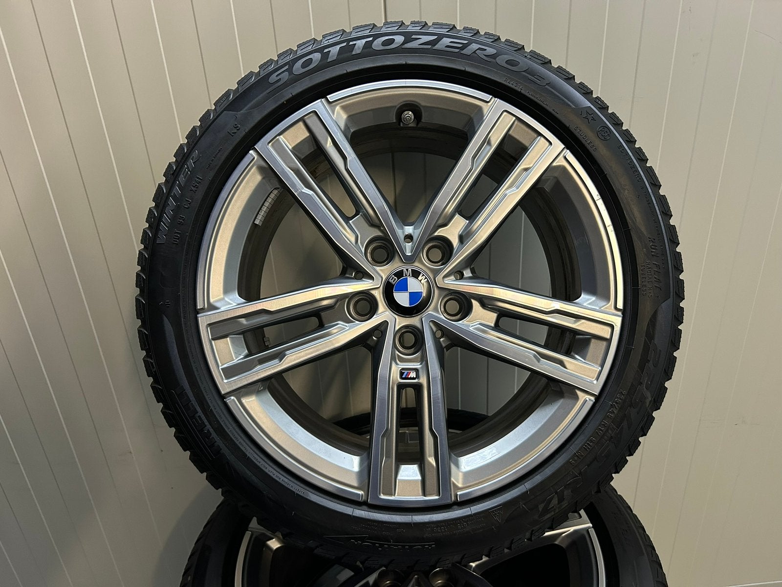 BMW F40 F44 17 inch 550M 5x112 Pirelli winter * RFT 2023