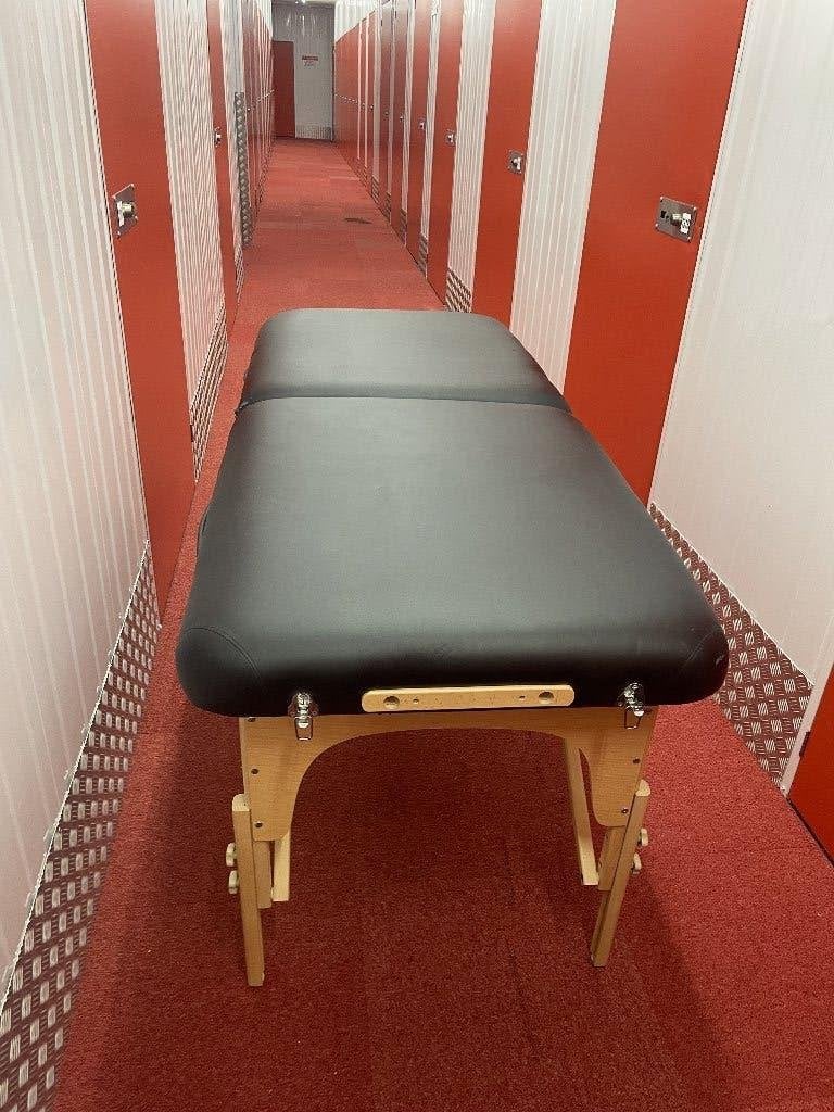 Reikitafel, ca 76 cm breed, 1.90 cm lang en 85 cm hoog, Ophalen, Gebruikt, Massagetafel