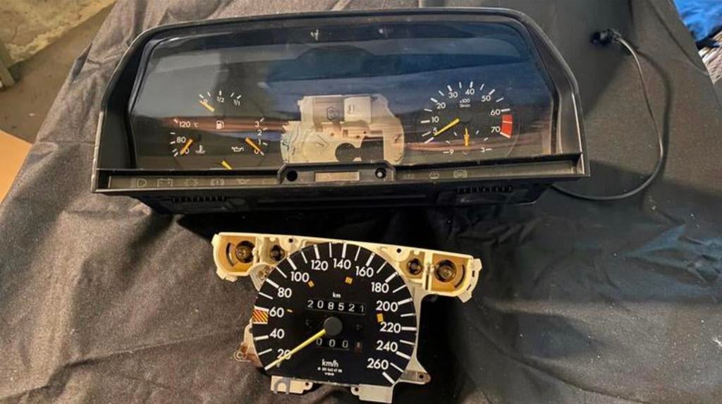 W201 Mercedes 190E 2.6 6 cilinder tellerhuis, Auto-onderdelen, Dashboard en Schakelaars, Ophalen, Gebruikt, Mercedes-Benz