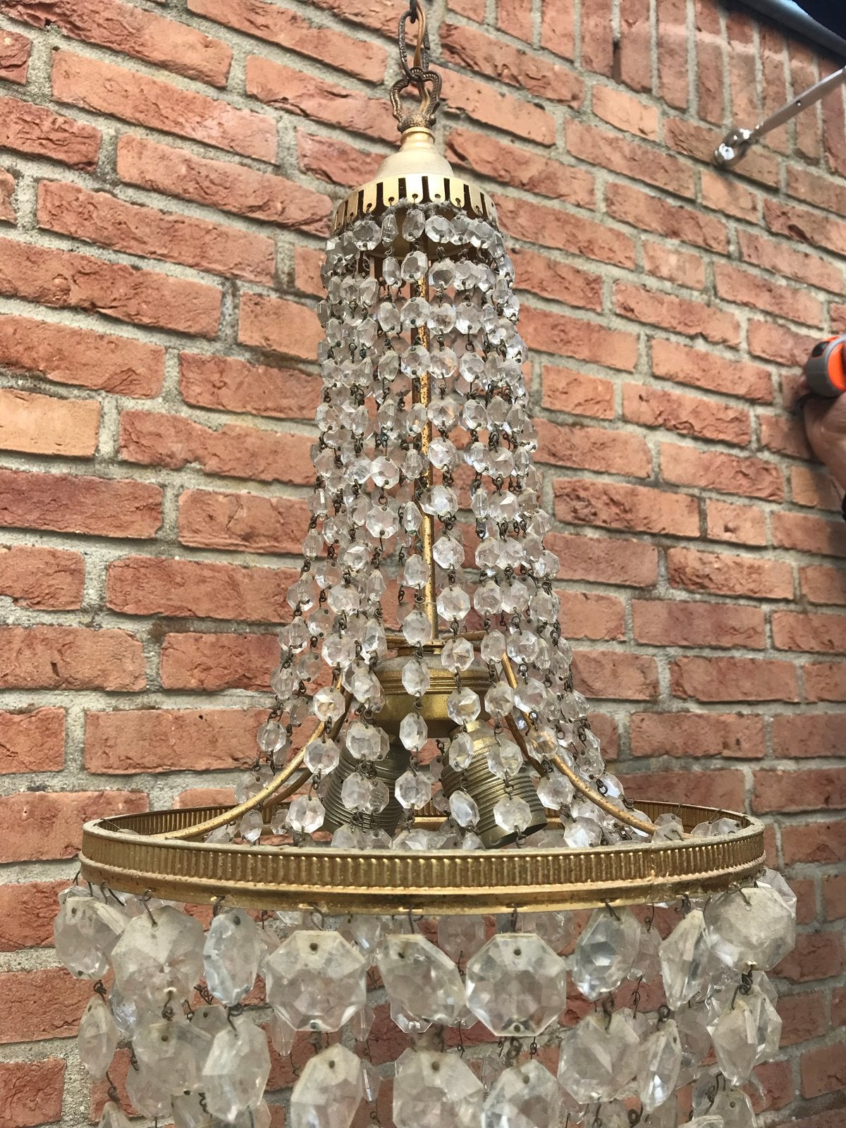 Antieke Kroonluchter met Kristallen en Messing, Ophalen of Verzenden, Zo goed als nieuw, Glas, E14 (klein)