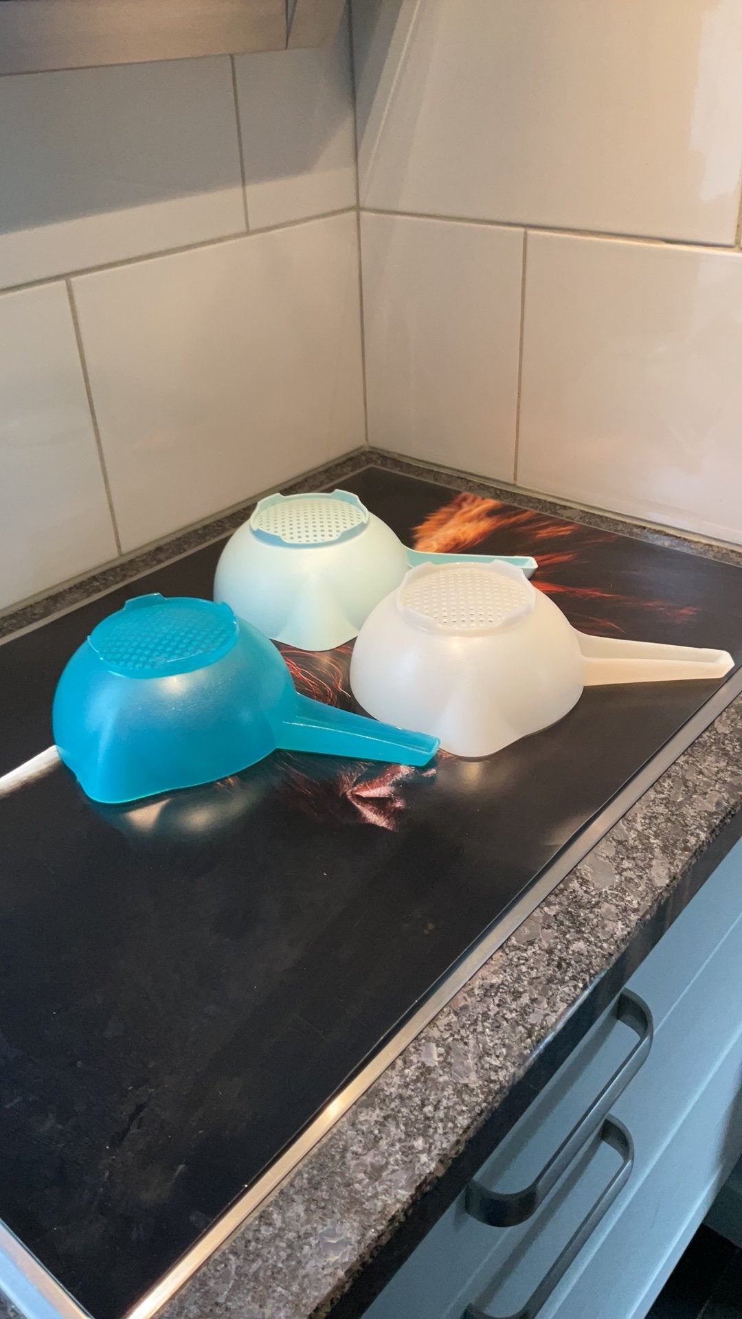 Tupperware 3 hand vergieten, Ophalen of Verzenden, Zo goed als nieuw, Overige typen