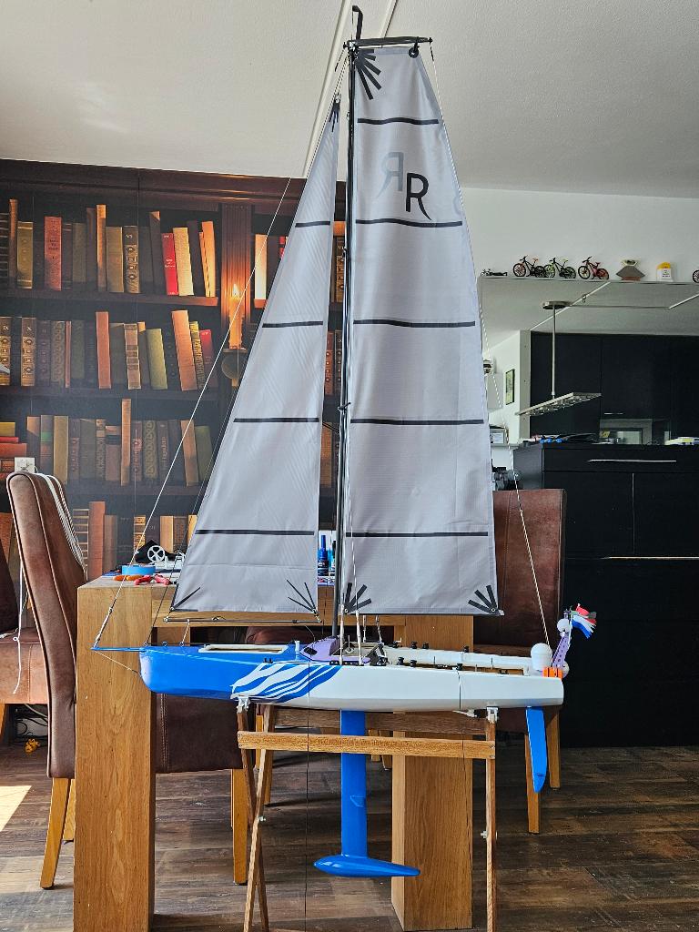 Model zeilboot  1mtr, Hobby en Vrije tijd, Modelbouw | Boten en Schepen, Ophalen of Verzenden, Gebruikt, Groter dan 1:32