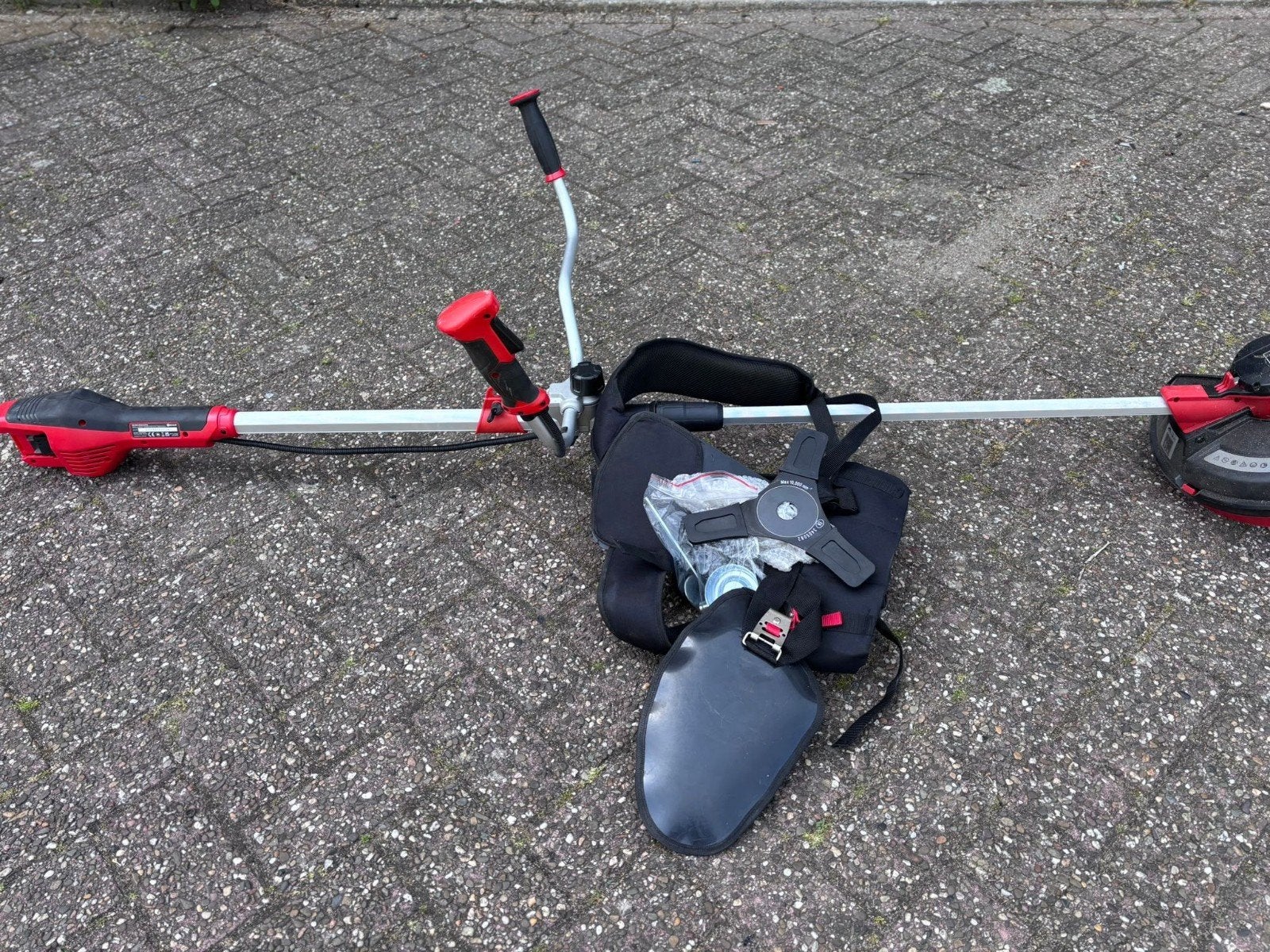 Einhell Bosmaaier Agilo 36/255 LI BL Solo, Tuin en Terras, Ophalen, Zo goed als nieuw, Accu