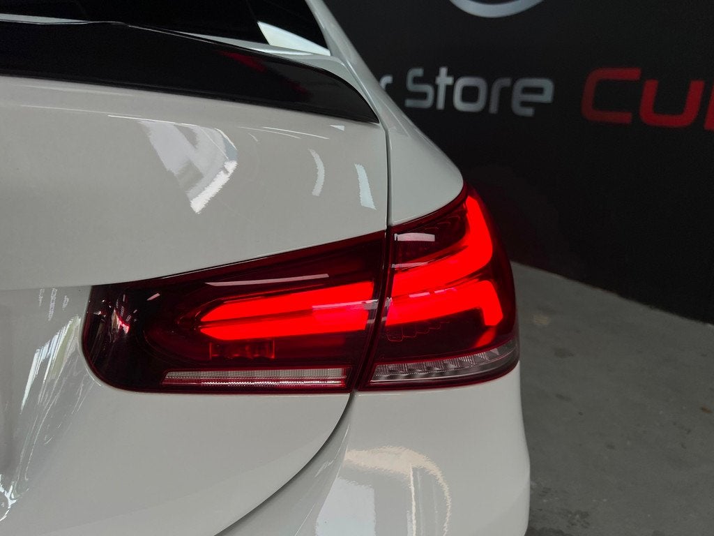 Mercedes-Benz A-klasse 250 e Premium Plus | Pano | Stoelverw, Auto's, Mercedes-Benz, Gebruikt, Euro 6, 4 cilinders, 15 kWh
