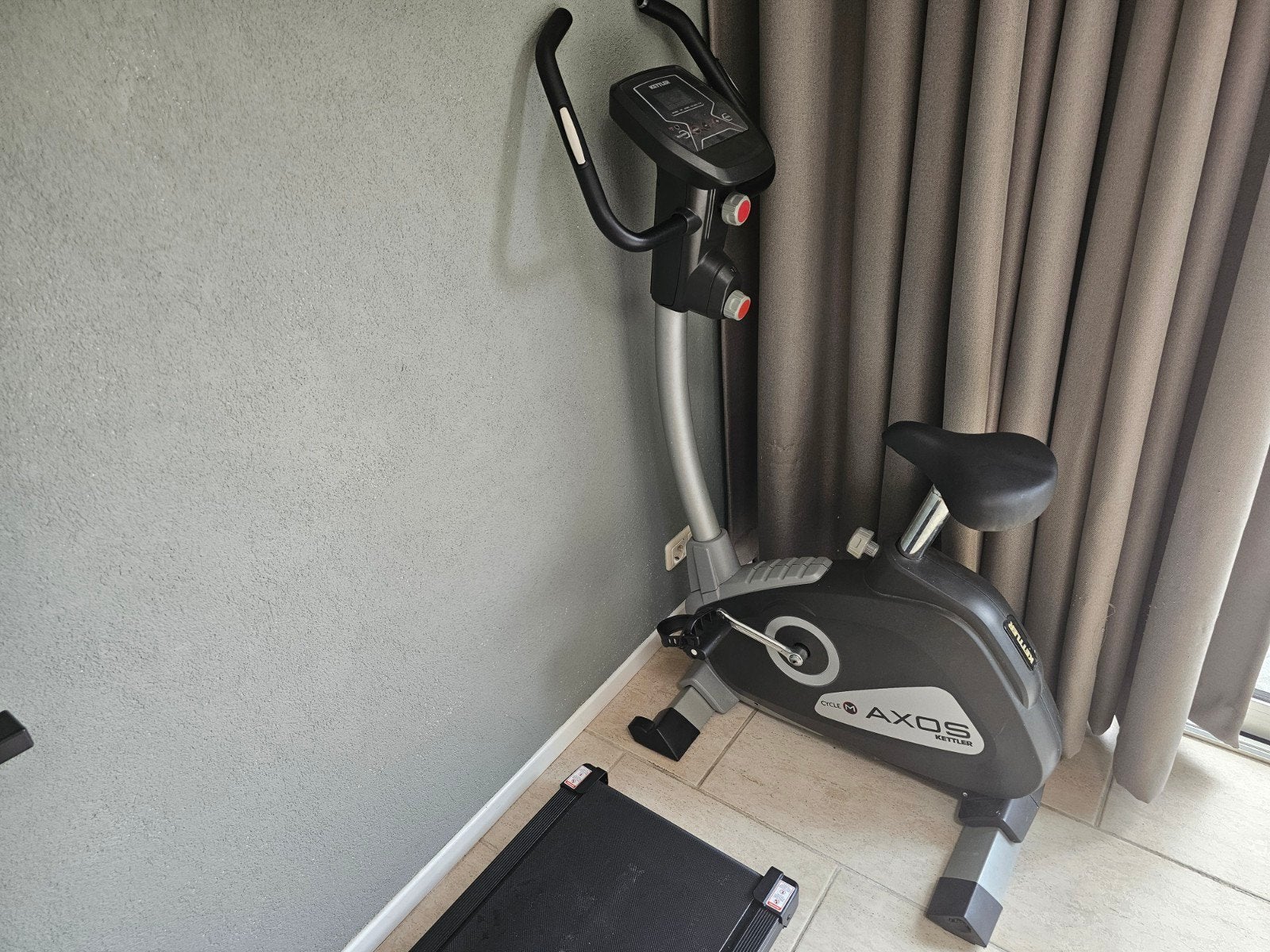 Kettler Axos Hometrainer, Ophalen, Zo goed als nieuw, Metaal, Benen