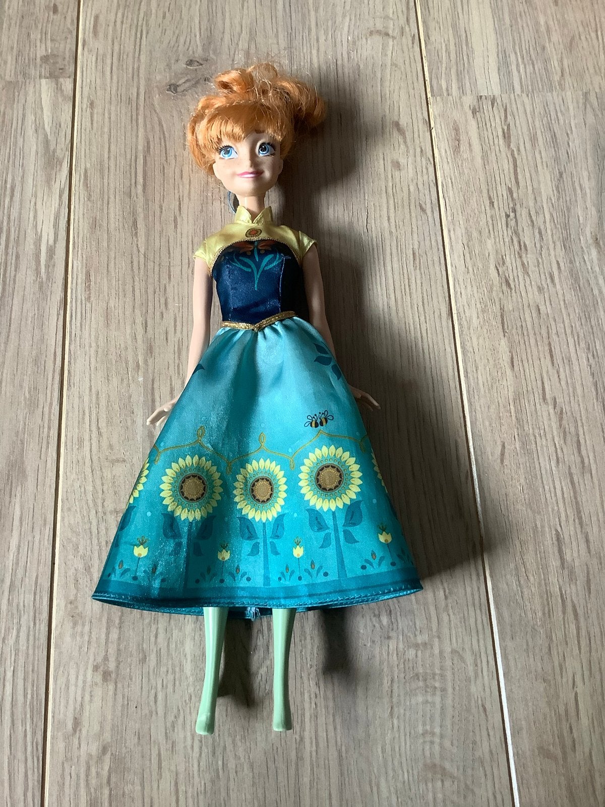 Originele Disney Frozen Anna barbie pop - Mattel, Kinderen en Baby's, Ophalen of Verzenden, Gebruikt, Barbie