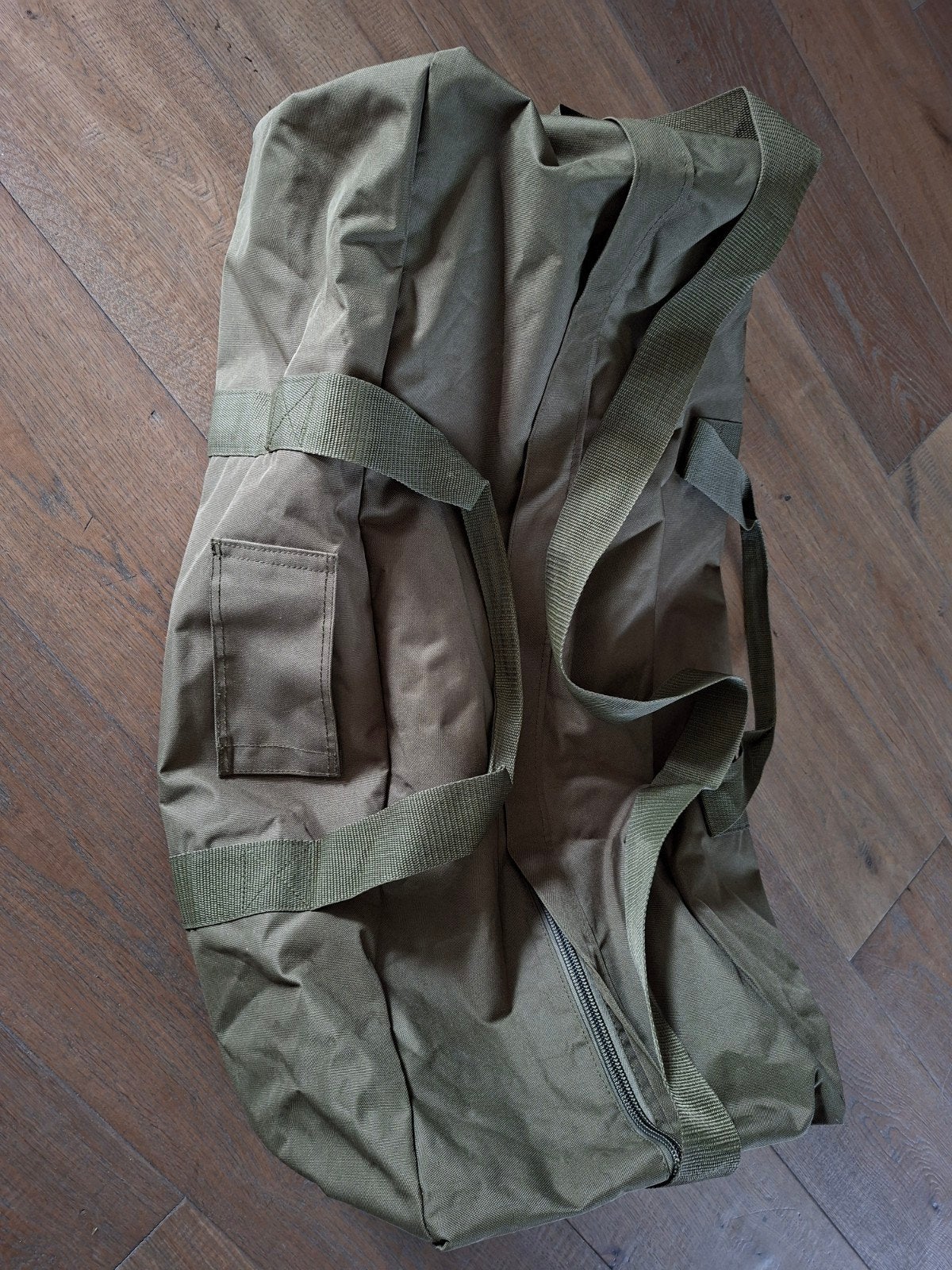 Reistas/ pilotentas  groen 81,5 x 34 x H 28cm, 30 cm of meer, Groen, Nieuw, Minder dan 35 cm
