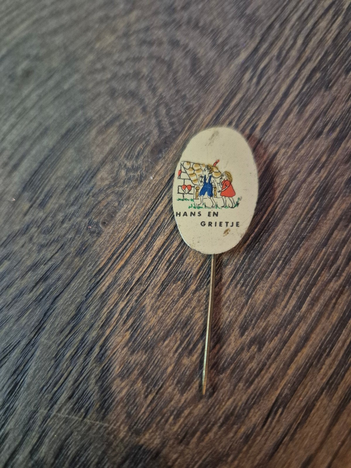 Vintage Speldje Hans en Grietje, Verzamelen, Ophalen of Verzenden, Gebruikt, Figuurtje, Speldje of Pin
