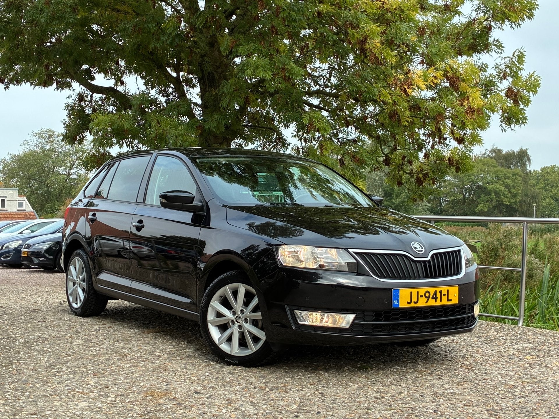 Skoda Rapid Spaceback 1.2 TSI Automaat | 1e eigenaar | Navi, Auto's, Dealer onderhouden, Stof, Gebruikt, 4 cilinders