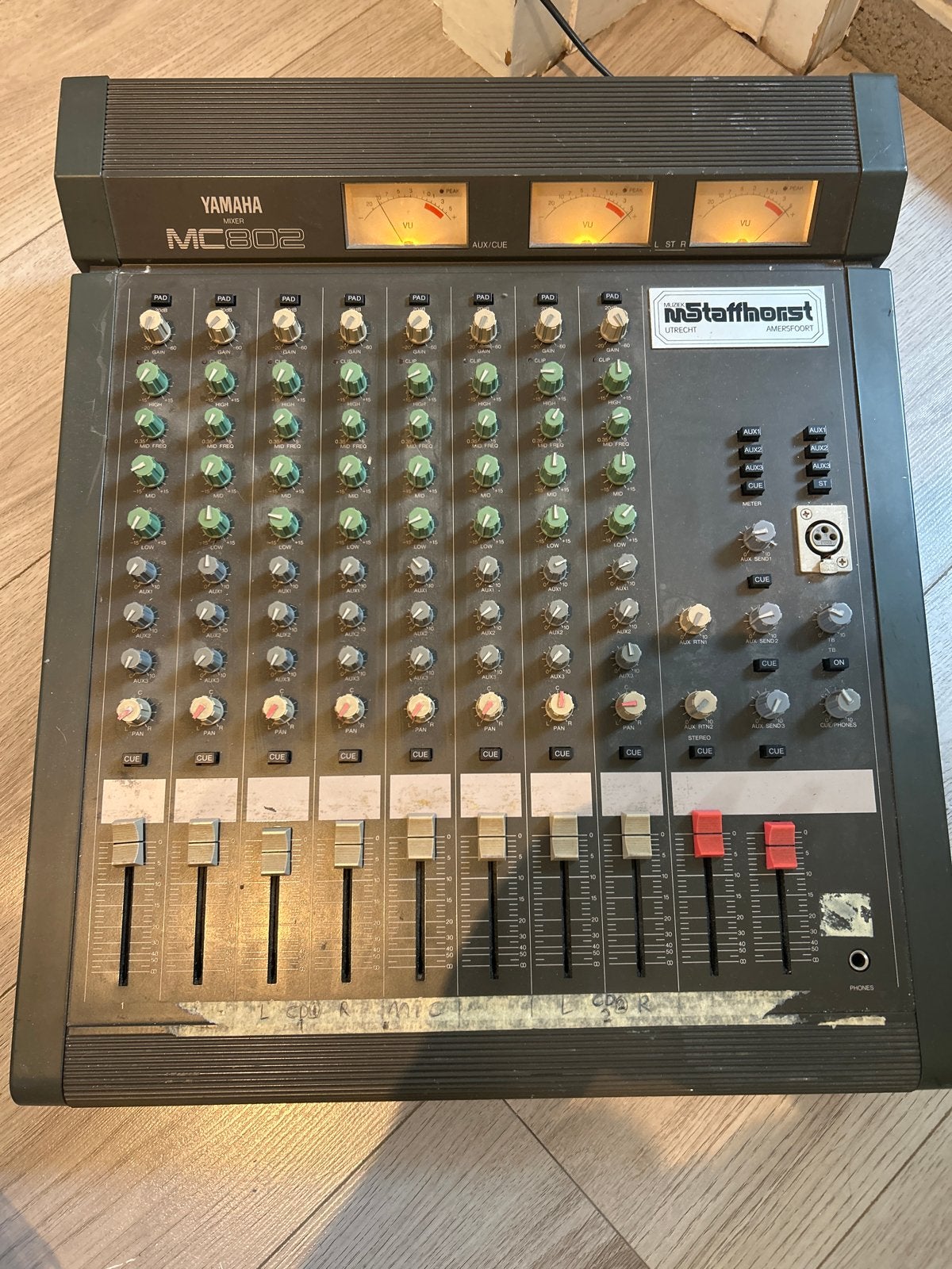 Yamaha MC802 Mixer - Vintage Mengpaneel, Muziek en Instrumenten, Mengpanelen, Ophalen, Gebruikt, Minder dan 5 kanalen, Microfooningang