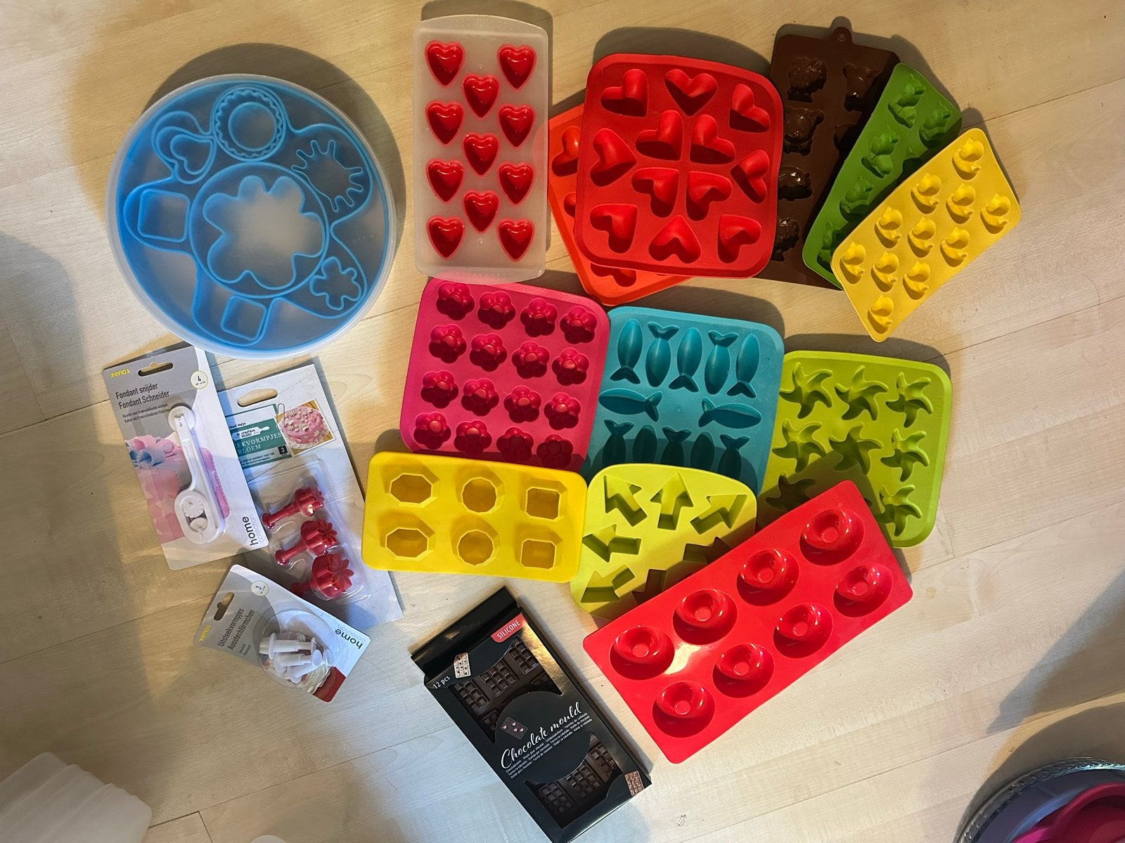 Diverse Bakvormen en Chocoladevormen, Kunststof, Ophalen of Verzenden, Meerkleurig, Overige typen