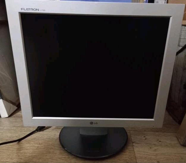 LG Flatron L1730S monitor, Ophalen of Verzenden