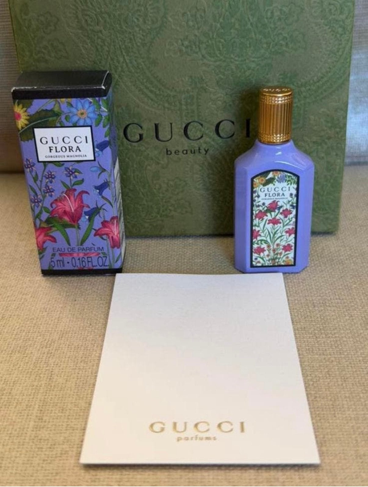Miniatuur Gucci Flora Gorgeous Magnolia 5 ml edp nieuw, Verzenden, Nieuw, Miniatuur, Gevuld